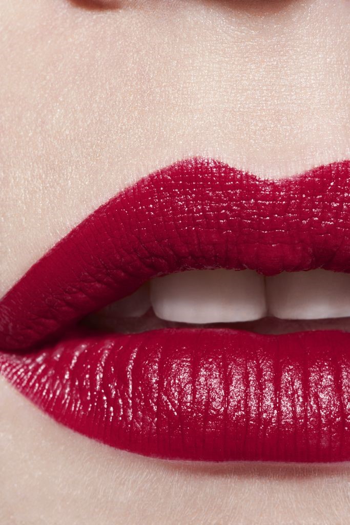 LA BARRA DE LABIOS INTENSA